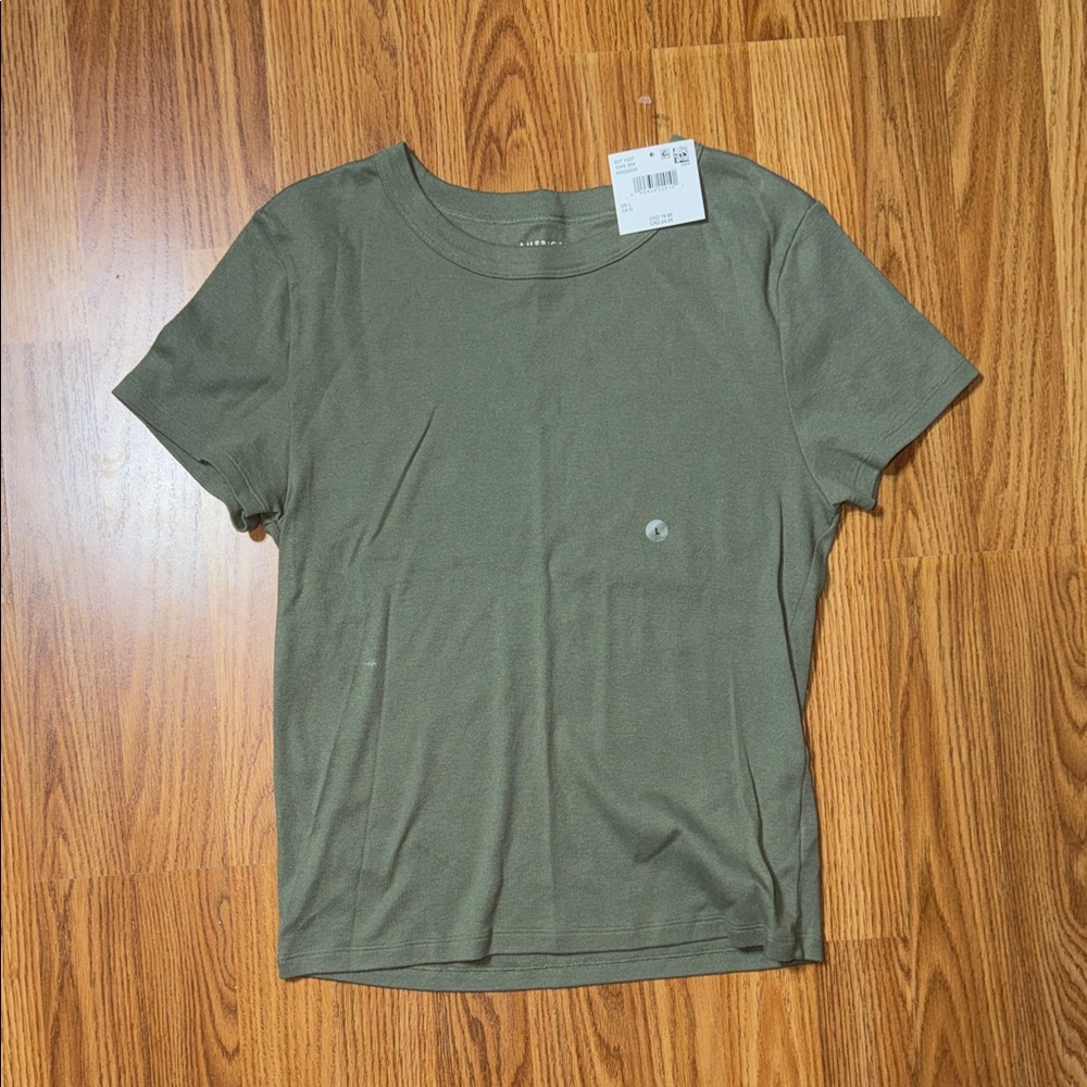 NWT American Eagle Olive Green Women's T-Shirt size Large
